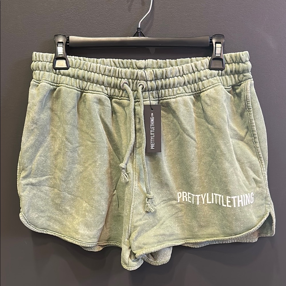 PrettyLittleThing | Women's Shorts | Olive Green | Large | NWT